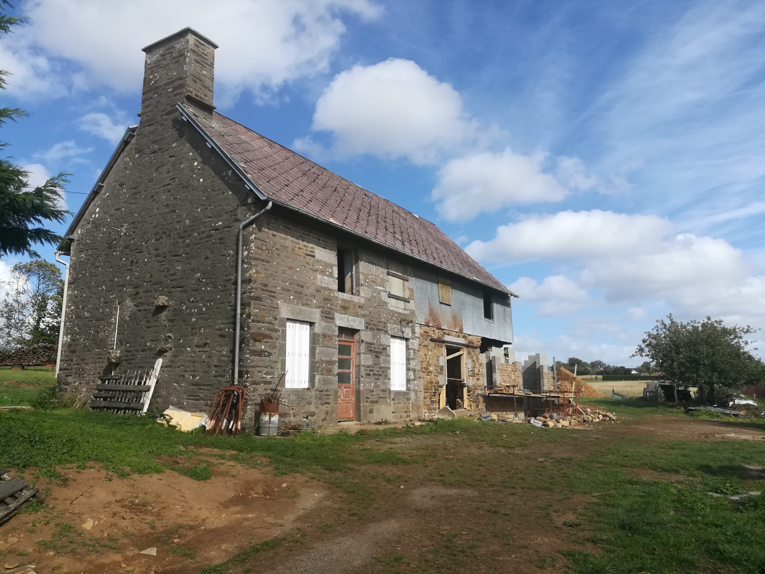 Avant l'intervention d'Ambrin à La Chapelle-Urée