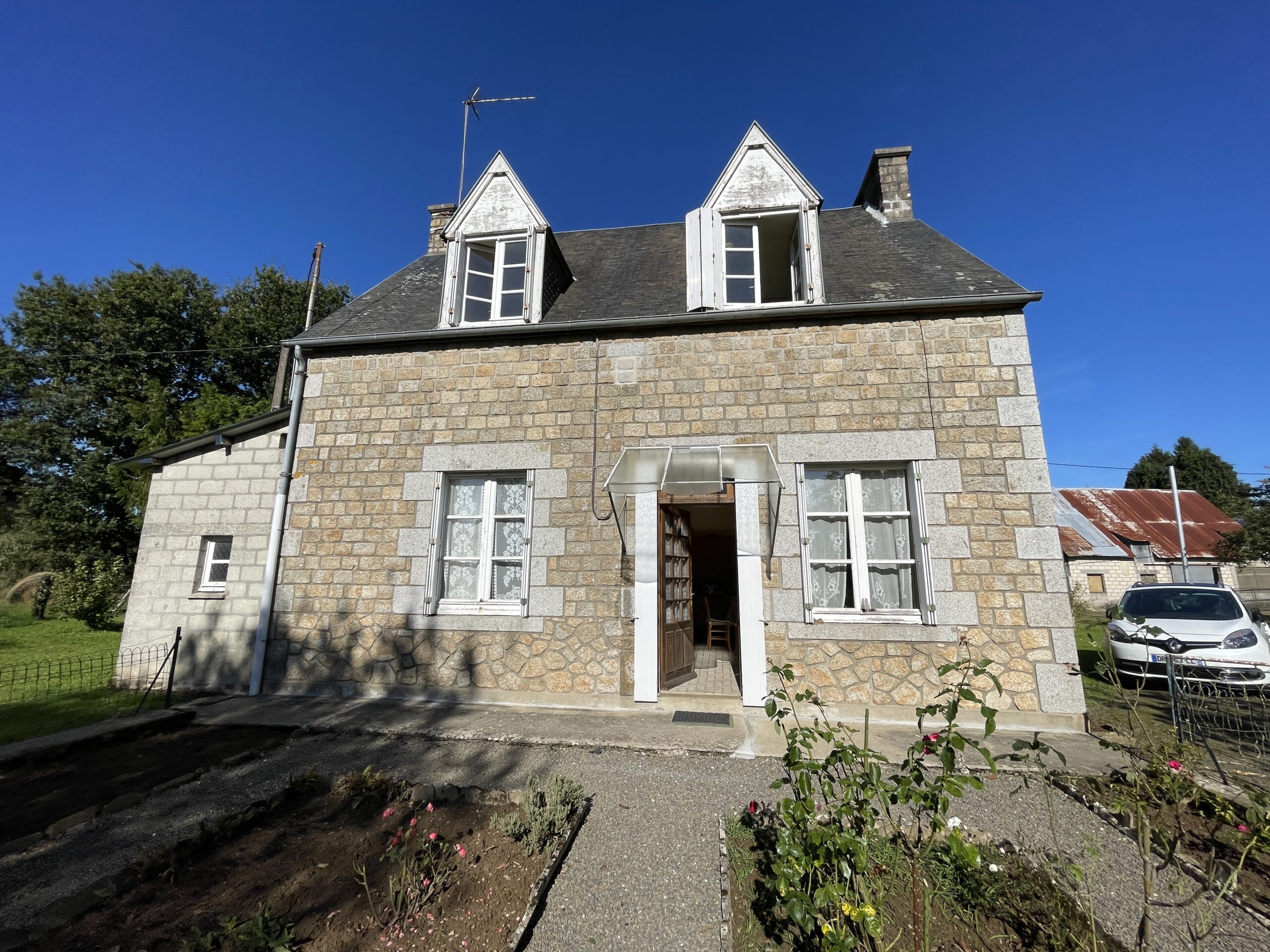 20211008_104137407_iOS